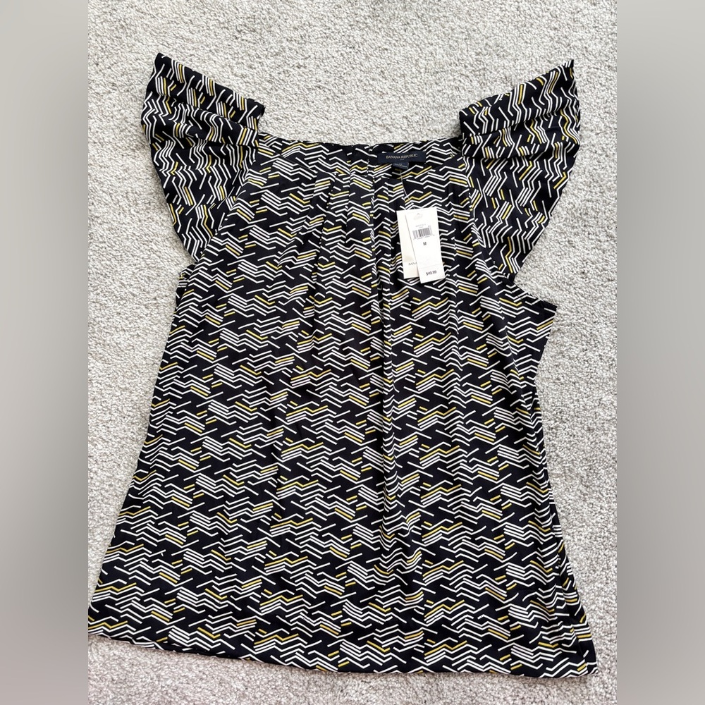 New Banana Republic short sleeve blouse